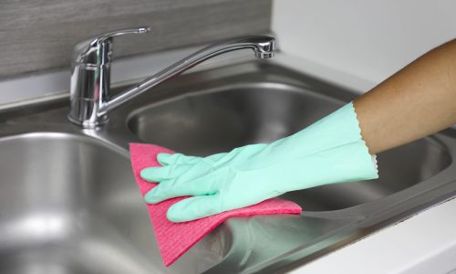 キッチンの水垢取りに役立つ便利アイテム3選をご紹介します！